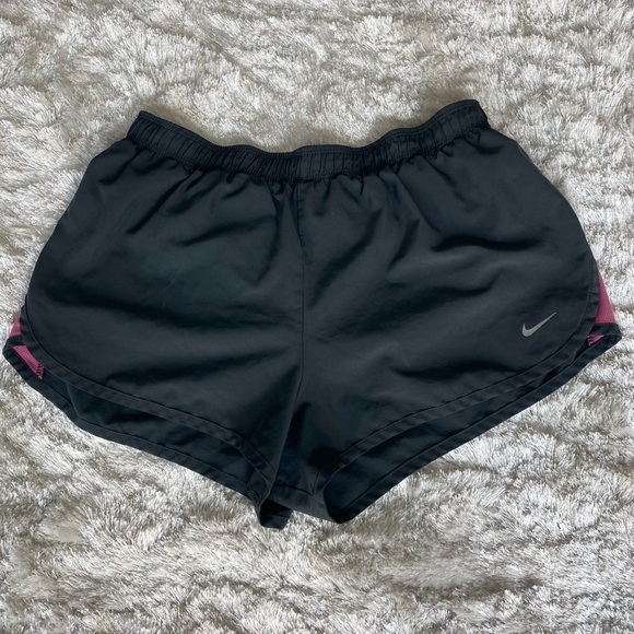Nike dri fit size small dark grey and pink running shorts - Picture 7 of 11